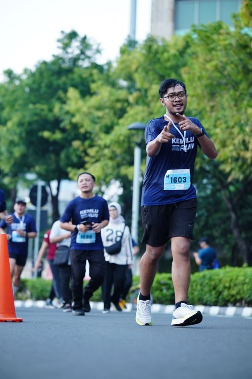 Race photo from KEMLU RUN 2025