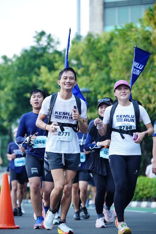 Race photo from KEMLU RUN 2025