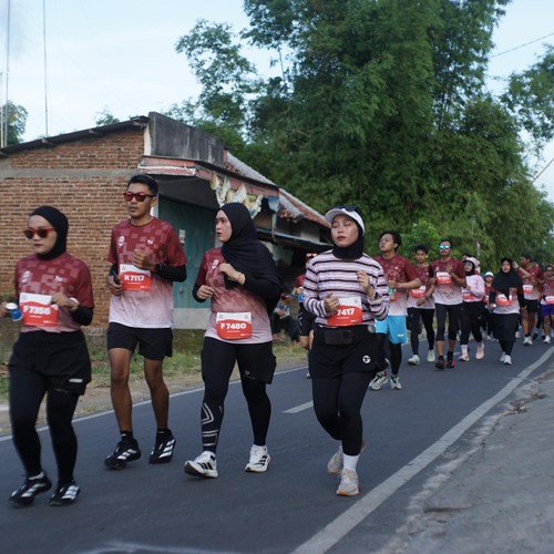 Race photo from KEDIRI HALF MARATHON 2026