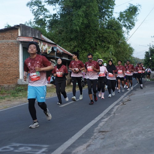 Race photo from KEDIRI HALF MARATHON 2026