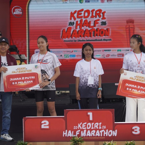 Race photo from KEDIRI HALF MARATHON 2026