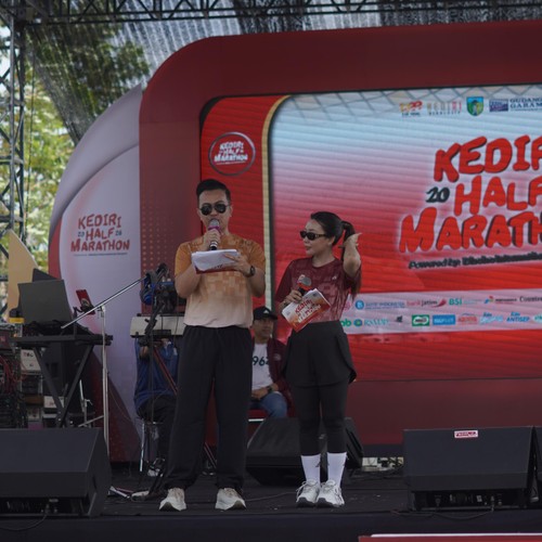 Race photo from KEDIRI HALF MARATHON 2026