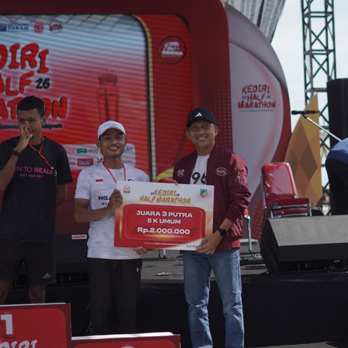 Race photo from KEDIRI HALF MARATHON 2026