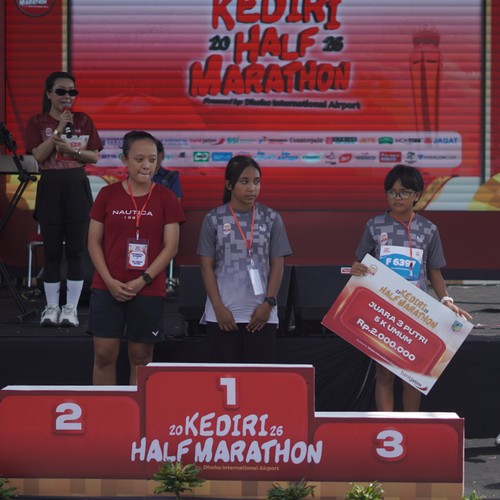 Race photo from KEDIRI HALF MARATHON 2026