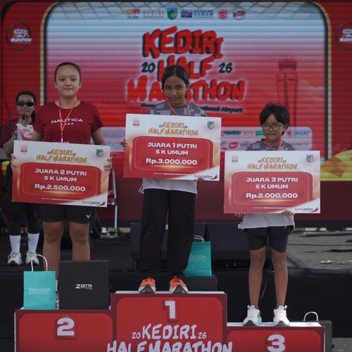 Race photo from KEDIRI HALF MARATHON 2026
