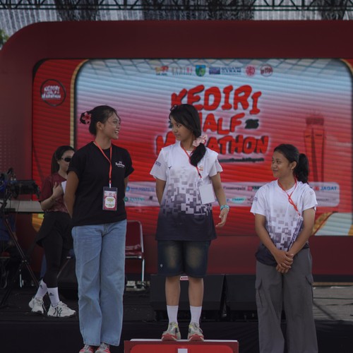 Race photo from KEDIRI HALF MARATHON 2026