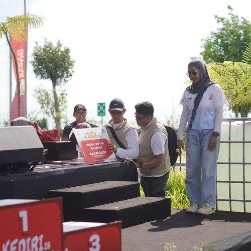 Race photo from KEDIRI HALF MARATHON 2026