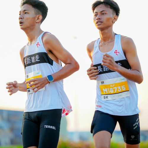 Race photo from YUK TRAVEL RUN