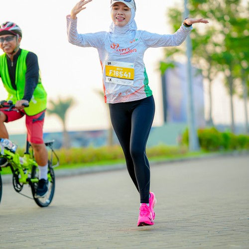 Race photo from YUK TRAVEL RUN