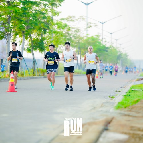 Race photo from YUK TRAVEL RUN