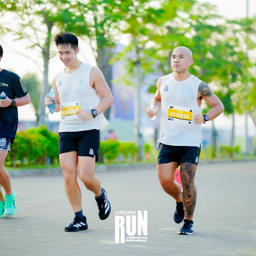 Race photo from YUK TRAVEL RUN