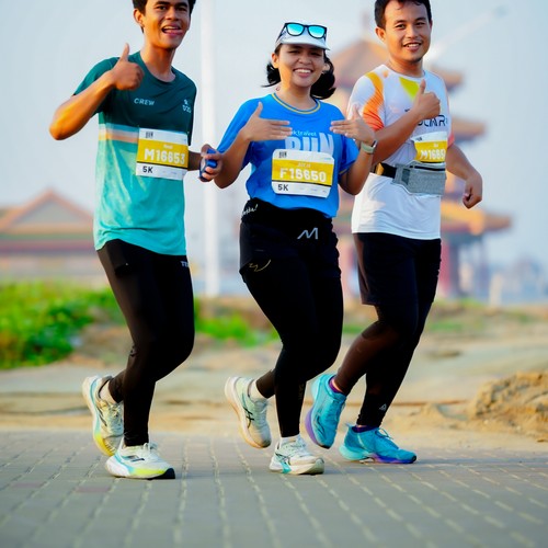Race photo from YUK TRAVEL RUN