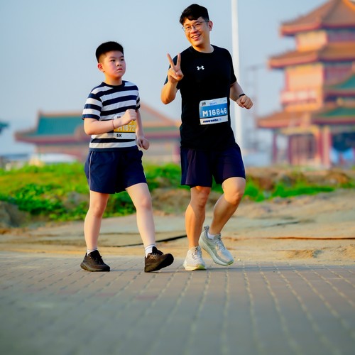 Race photo from YUK TRAVEL RUN
