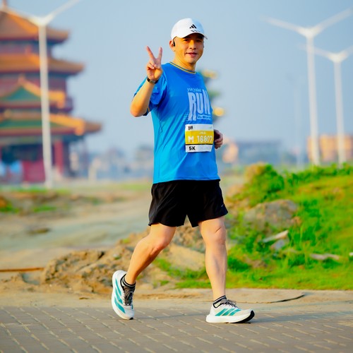 Race photo from YUK TRAVEL RUN