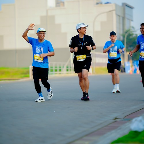 Race photo from YUK TRAVEL RUN