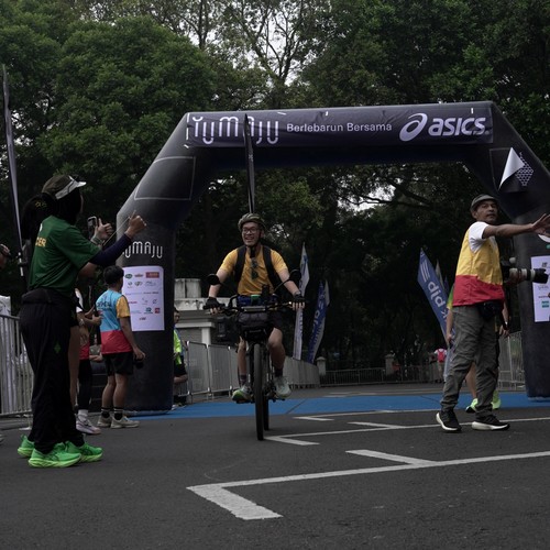 Race photo from Yumaju Berlebarun Besama ASICS