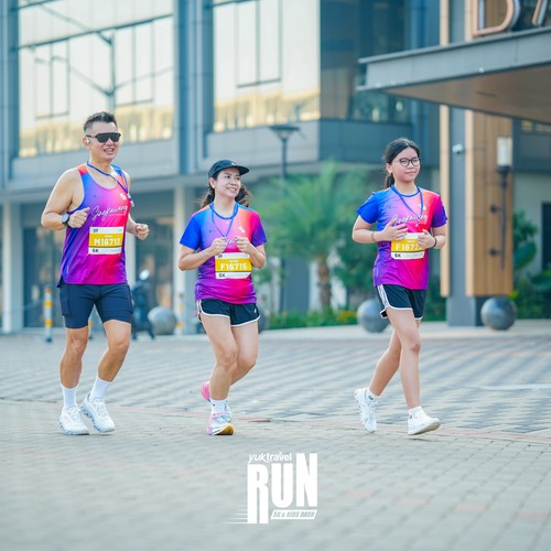 Race photo from YUK TRAVEL RUN
