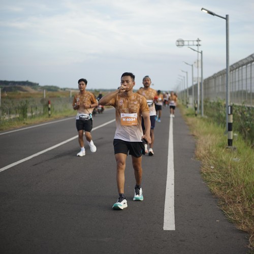 Race photo from KEDIRI HALF MARATHON 2026