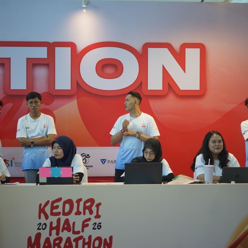 Race photo from KEDIRI HALF MARATHON 2026