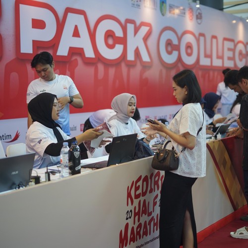 Race photo from KEDIRI HALF MARATHON 2026