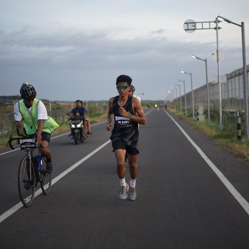 Race photo from KEDIRI HALF MARATHON 2026