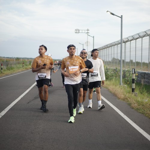 Race photo from KEDIRI HALF MARATHON 2026