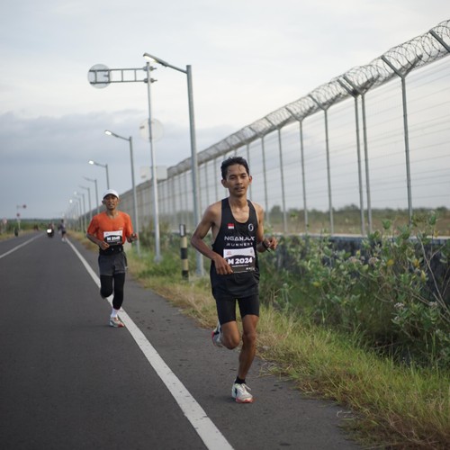 Race photo from KEDIRI HALF MARATHON 2026
