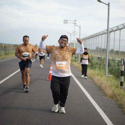 Race photo from KEDIRI HALF MARATHON 2026