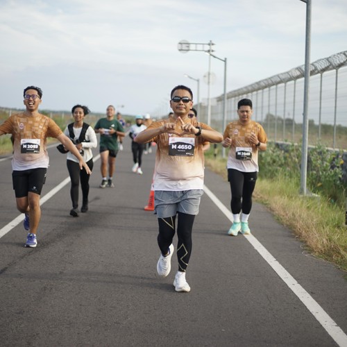 Race photo from KEDIRI HALF MARATHON 2026
