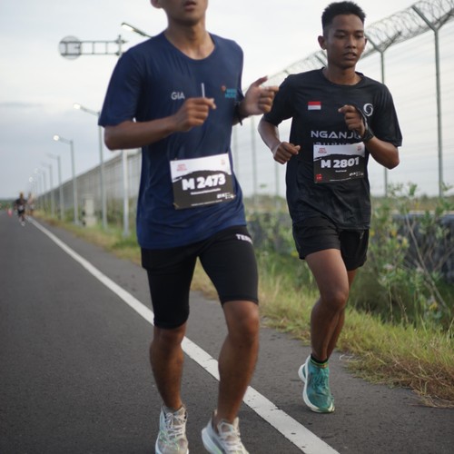 Race photo from KEDIRI HALF MARATHON 2026