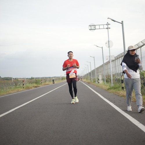 Race photo from KEDIRI HALF MARATHON 2026
