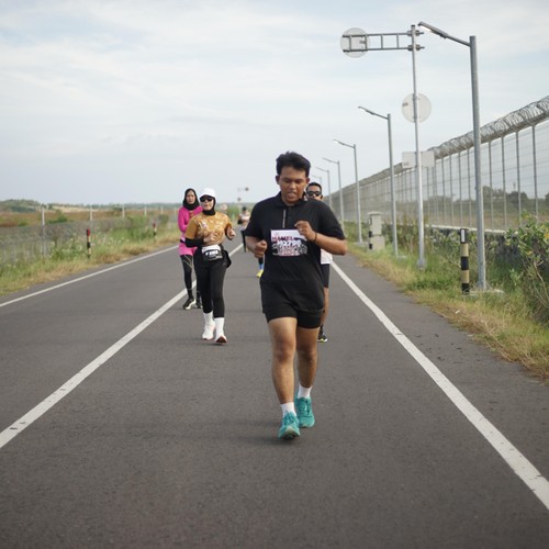 Race photo from KEDIRI HALF MARATHON 2026