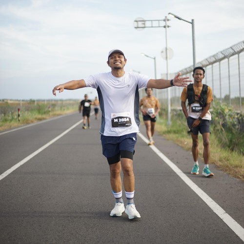 Race photo from KEDIRI HALF MARATHON 2026
