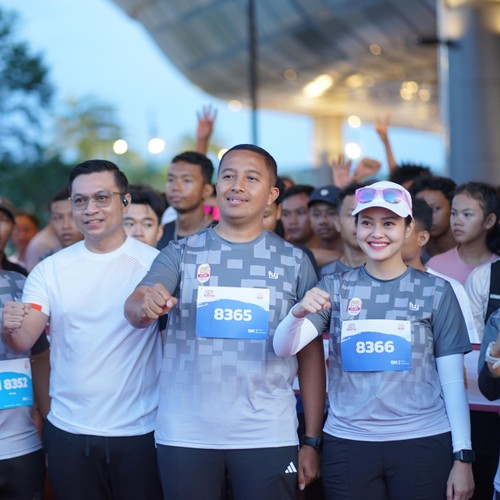Race photo from KEDIRI HALF MARATHON 2026
