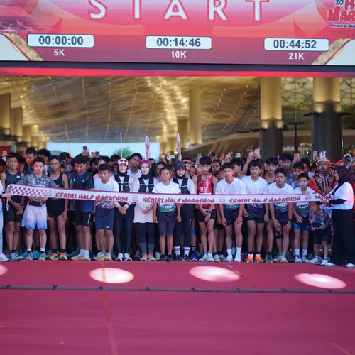 Race photo from KEDIRI HALF MARATHON 2026