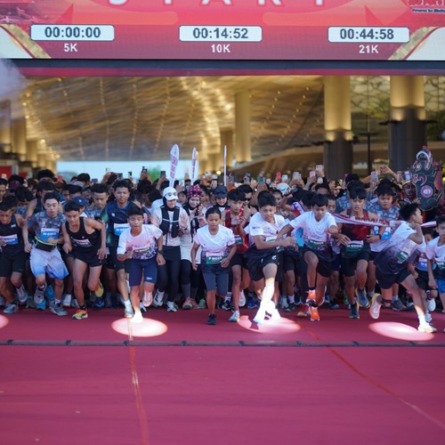 Race photo from KEDIRI HALF MARATHON 2026