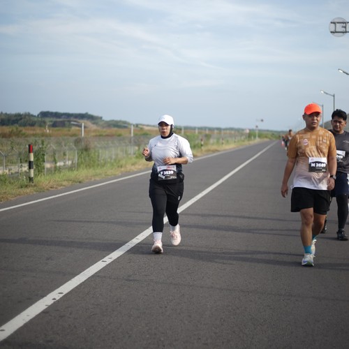 Race photo from KEDIRI HALF MARATHON 2026
