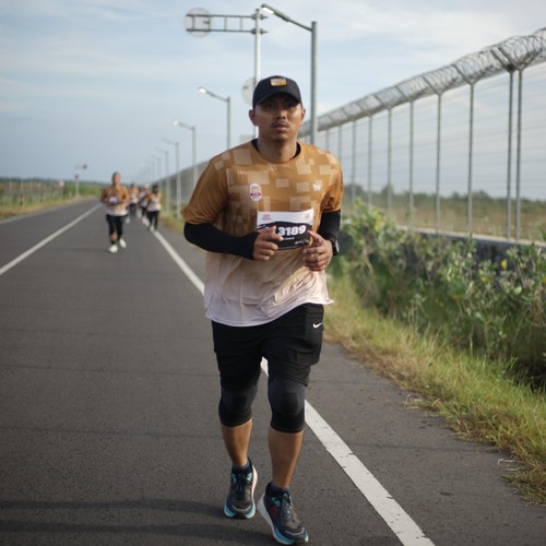 Race photo from KEDIRI HALF MARATHON 2026