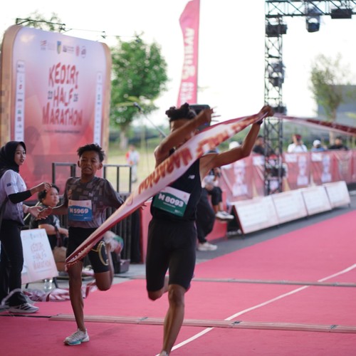 Race photo from KEDIRI HALF MARATHON 2026