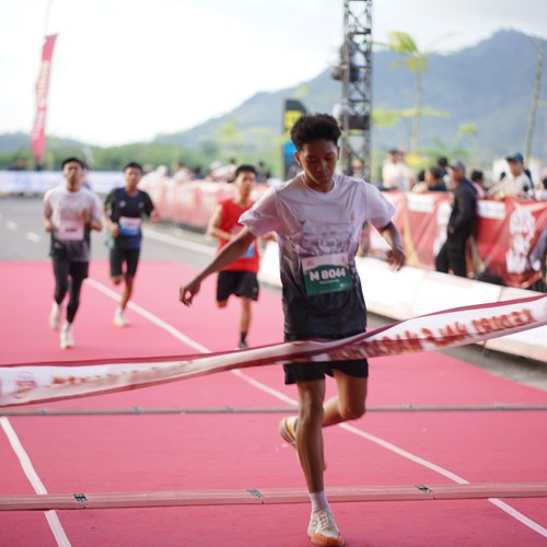 Race photo from KEDIRI HALF MARATHON 2026