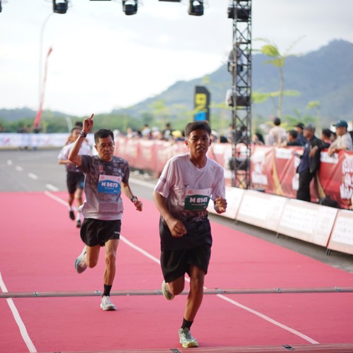 Race photo from KEDIRI HALF MARATHON 2026
