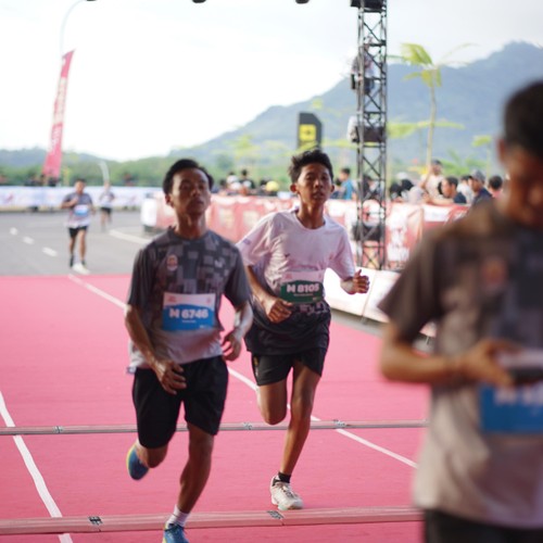 Race photo from KEDIRI HALF MARATHON 2026