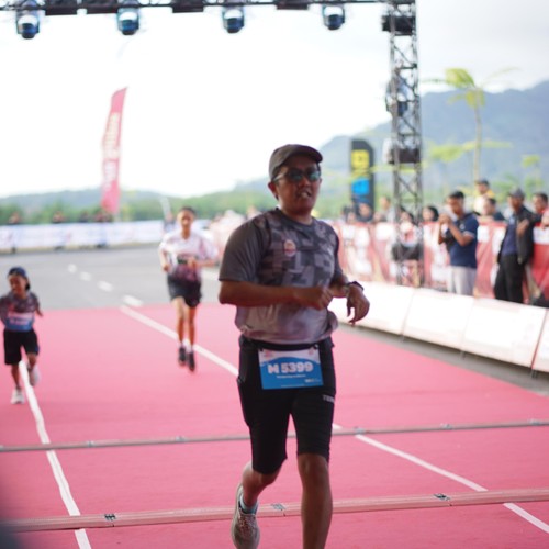 Race photo from KEDIRI HALF MARATHON 2026