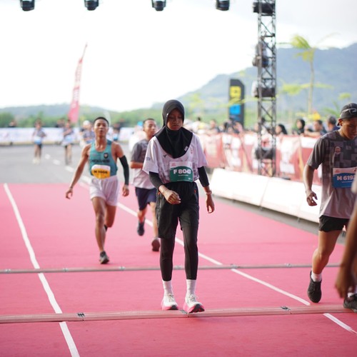 Race photo from KEDIRI HALF MARATHON 2026