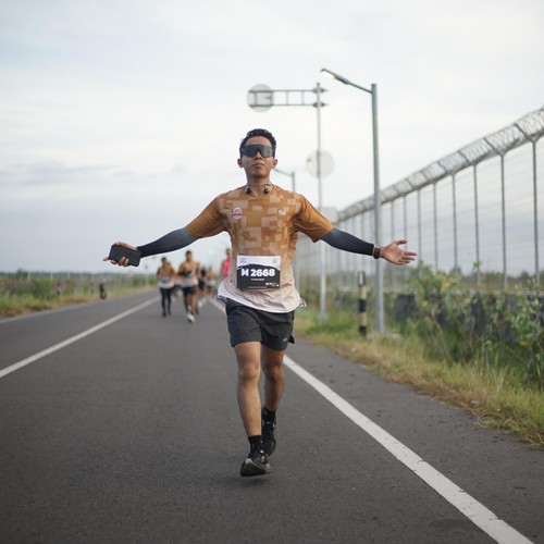 Race photo from KEDIRI HALF MARATHON 2026