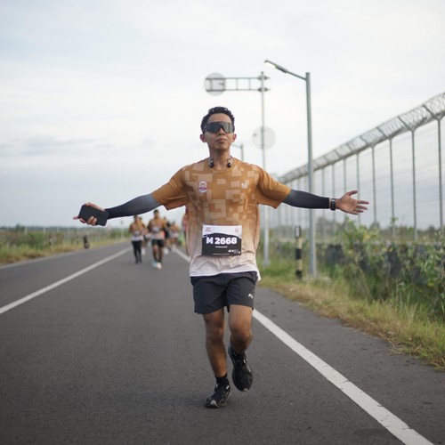 Race photo from KEDIRI HALF MARATHON 2026