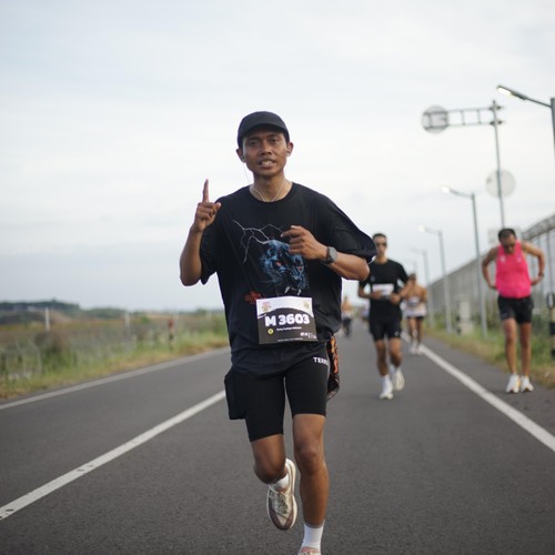 Race photo from KEDIRI HALF MARATHON 2026