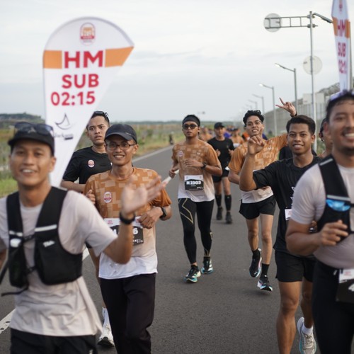 Race photo from KEDIRI HALF MARATHON 2026