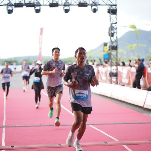 Race photo from KEDIRI HALF MARATHON 2026