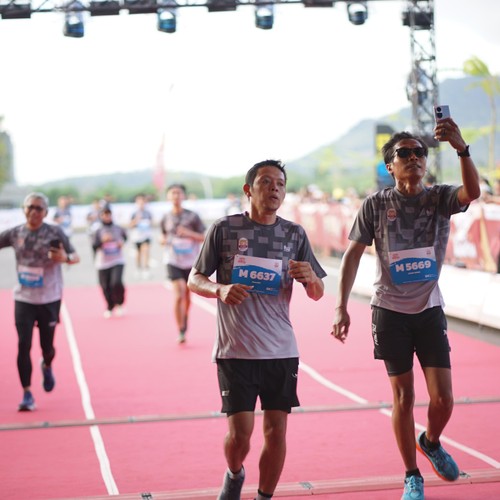 Race photo from KEDIRI HALF MARATHON 2026